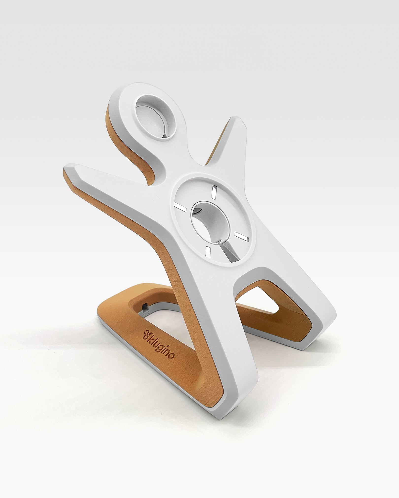 The Hugger Docking Stand 2 in 1