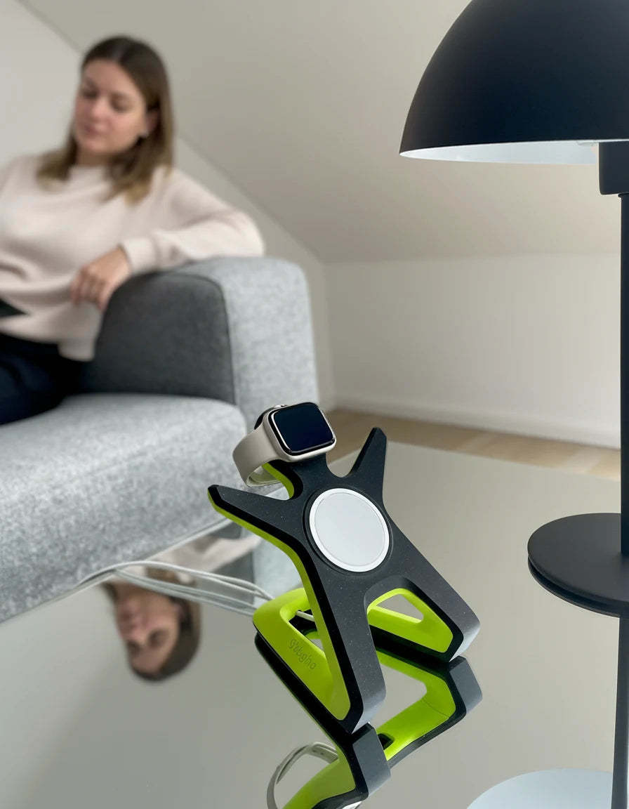 The Hugger Docking Stand 2 in 1