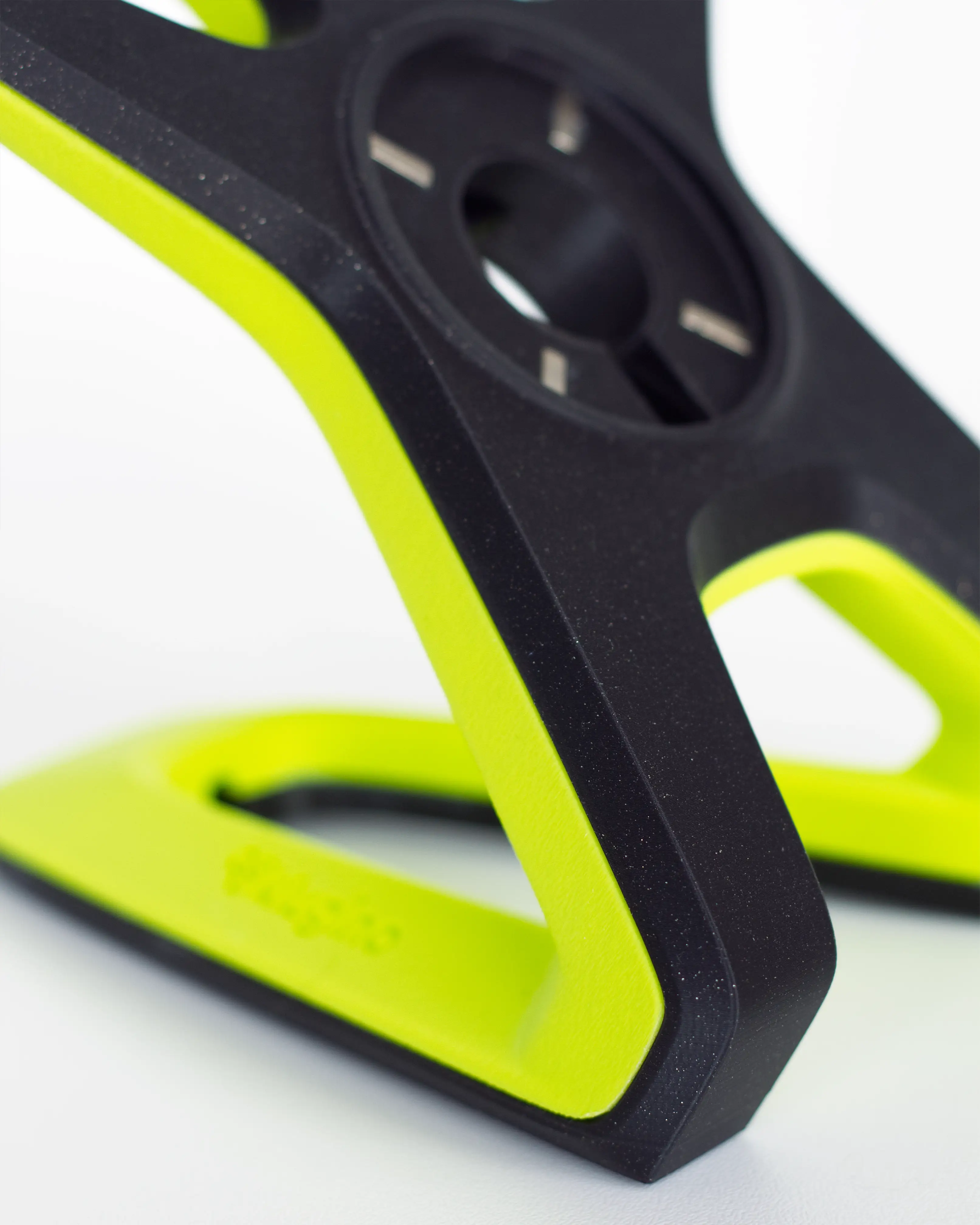 The Hugger Docking Stand 2 in 1