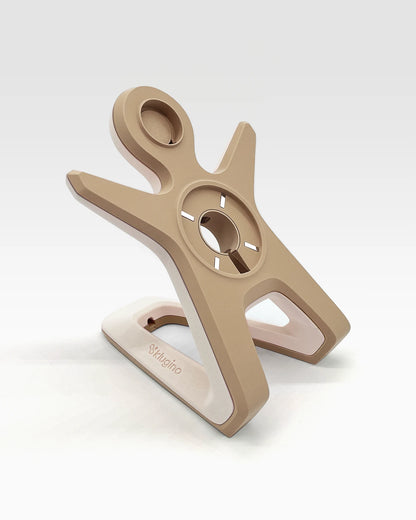 The Hugger Docking Stand 2 in 1